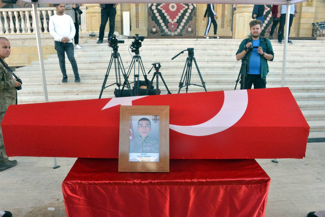 Şehit sözleşmeli onbaşı Alican Güneş’e son veda - Resim: 5